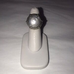 Elegant Silver Pearl Ring